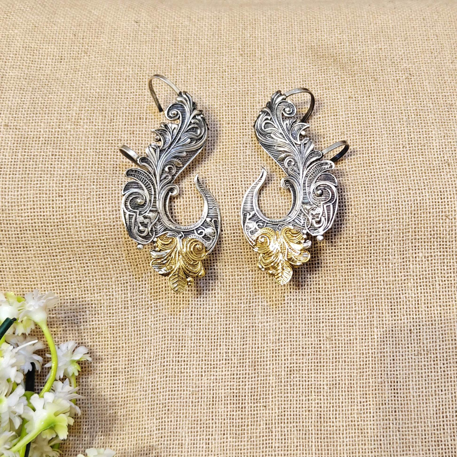 Oxidised Earcuff