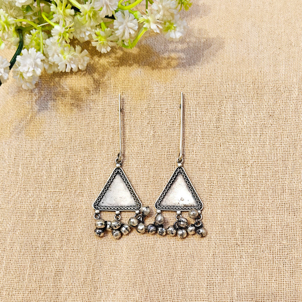 Elara Silver Look Alike Oxidized Earring