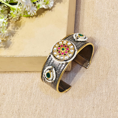 Dual Tone kundan kada