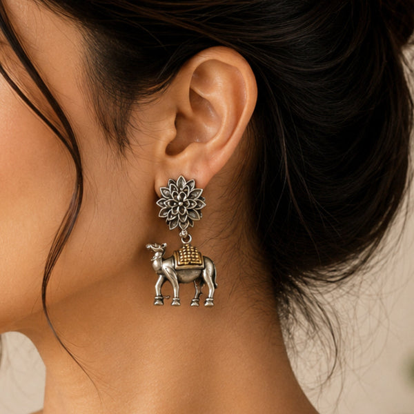 Camel Silver Look Alike Dual Tone Earring