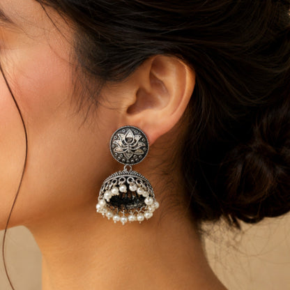 Noor Silver Look Alike Oxidized Earring