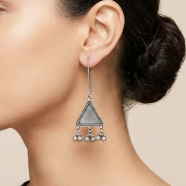 Elara Silver Look Alike Oxidized Earring