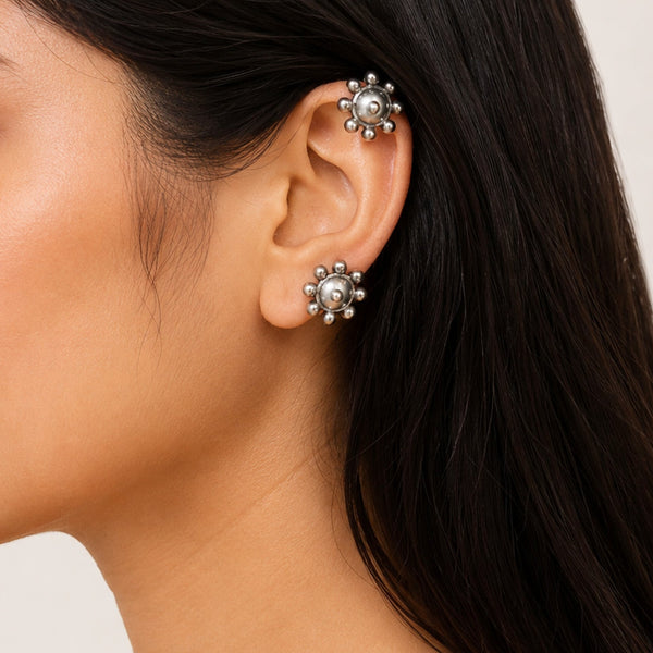 Bloom Silver Look Alike Oxidized Earcuff