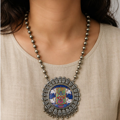 Sealy Silver Look Alike Printed Necklace