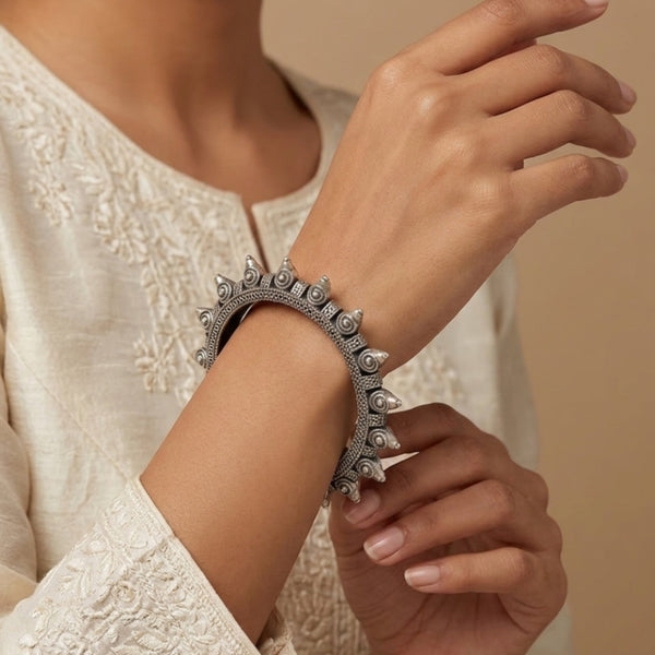 Elegant  Silver Look Alike Oxidised Kada