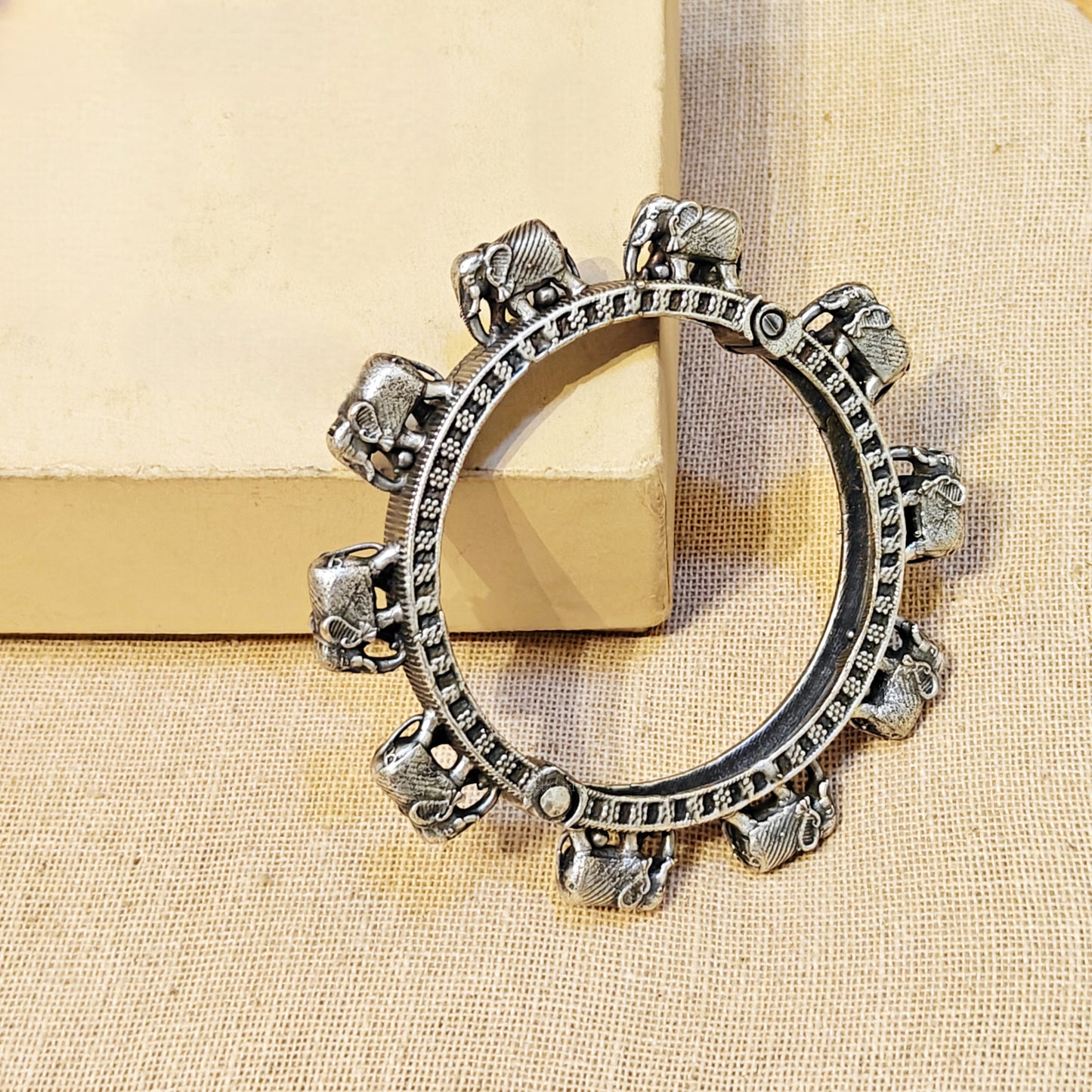 Gajini Silver Look Alike Oxidized Kada