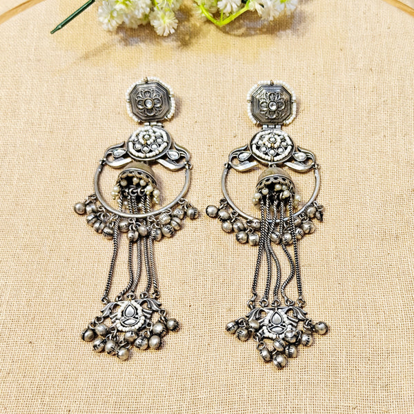Zephyr Silver Look Alike Oxidized Earring