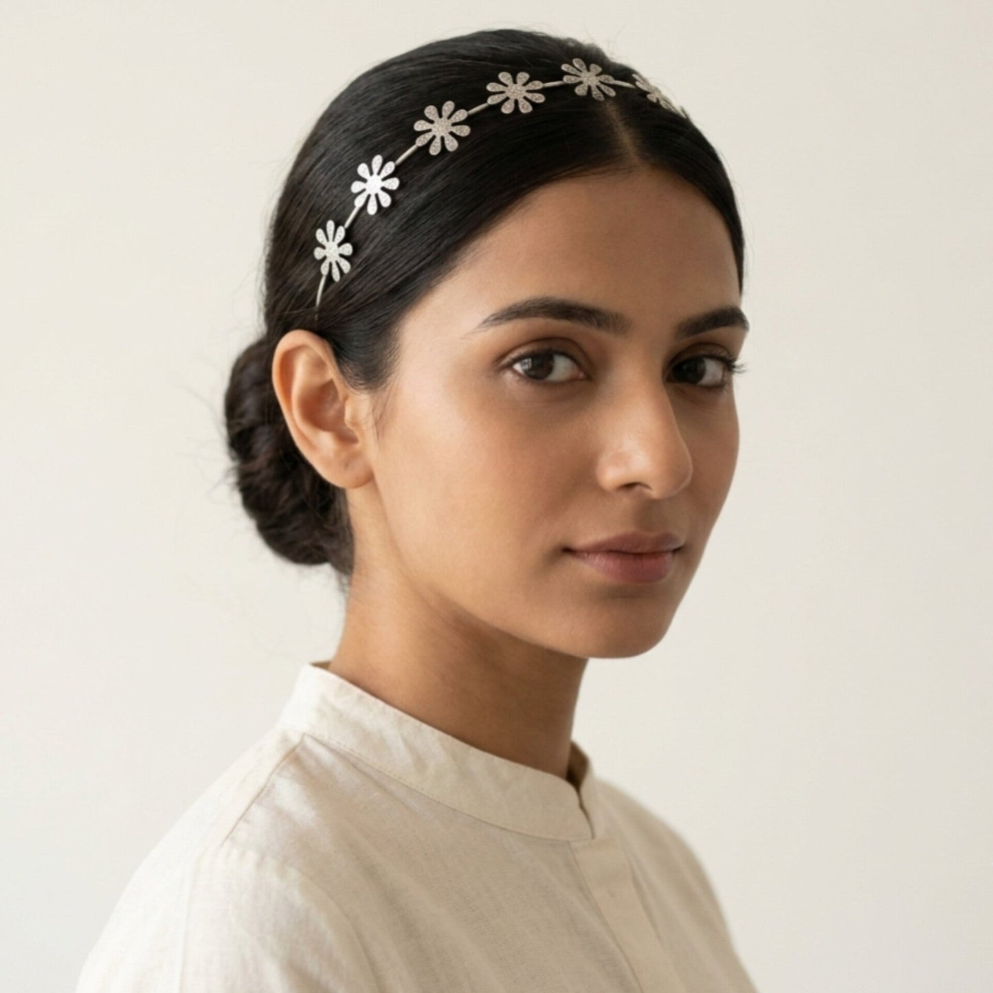 Farnez Silver Look Alike Hairband