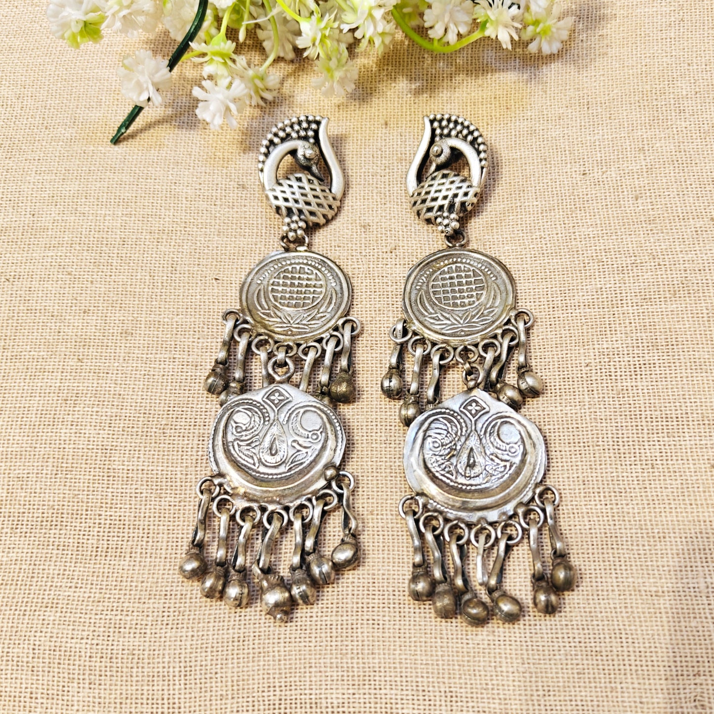 Aster Silver Look Alike Oxidized Earring