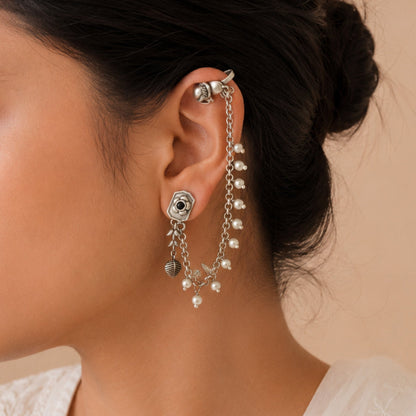 Aster Silver Look Alike Oxidized Earcuff