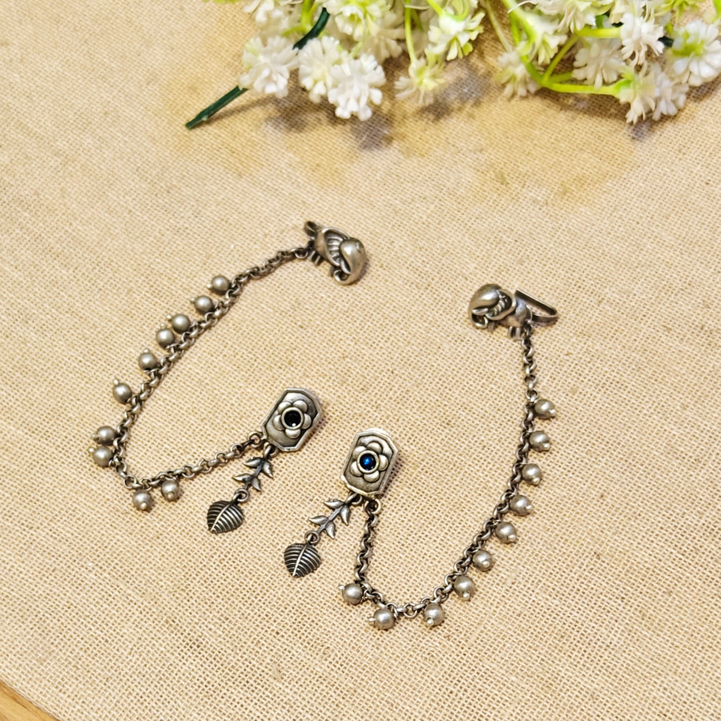 Aster Silver Look Alike Oxidized Earcuff