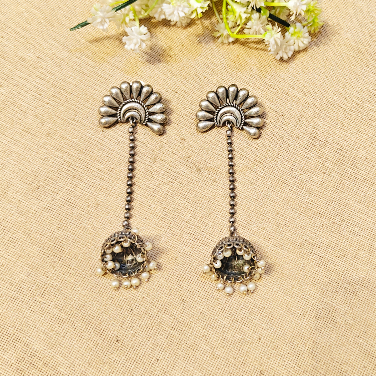 Elva Silver Look Alike Oxidized Earrings