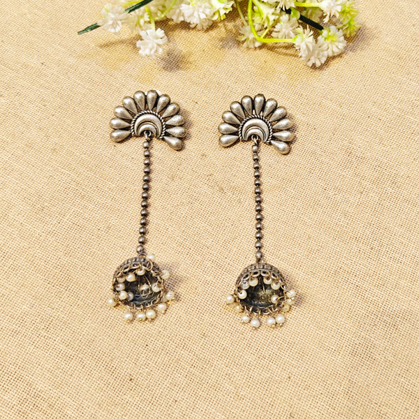 Elva Silver Look Alike Oxidized Earrings