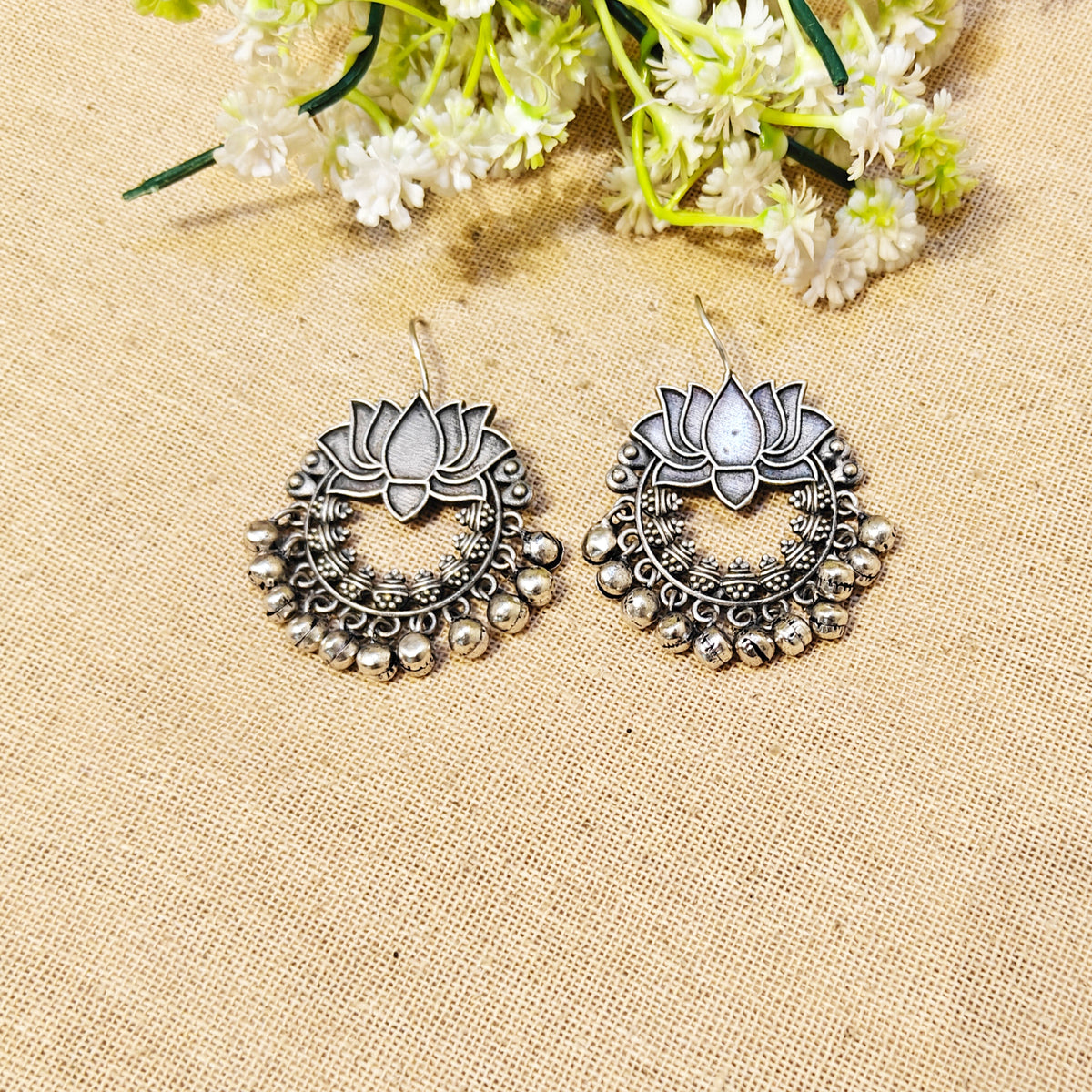 Flora Silver Look Alike Oxidized Dangler