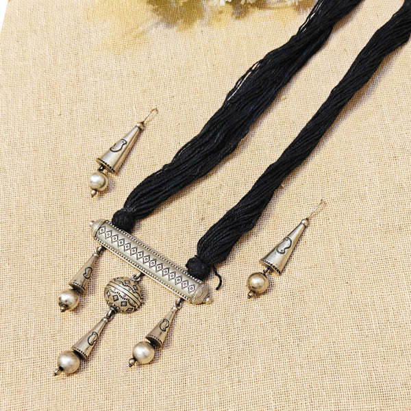Lorena Silver Look Alike Oxidized Necklace