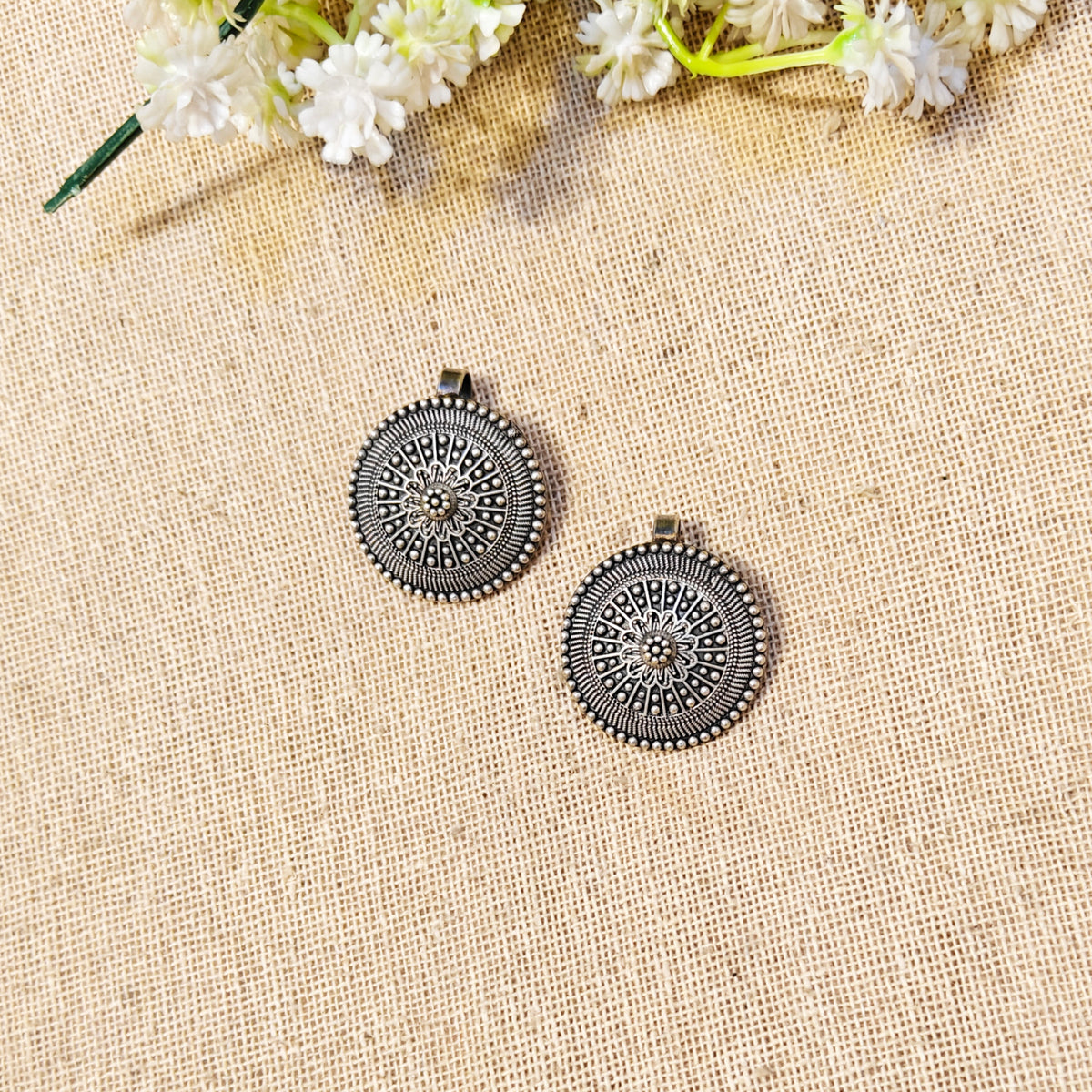 Zoya Silver Look Alike Earcuff