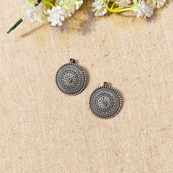 Zoya Silver Look Alike Earcuff