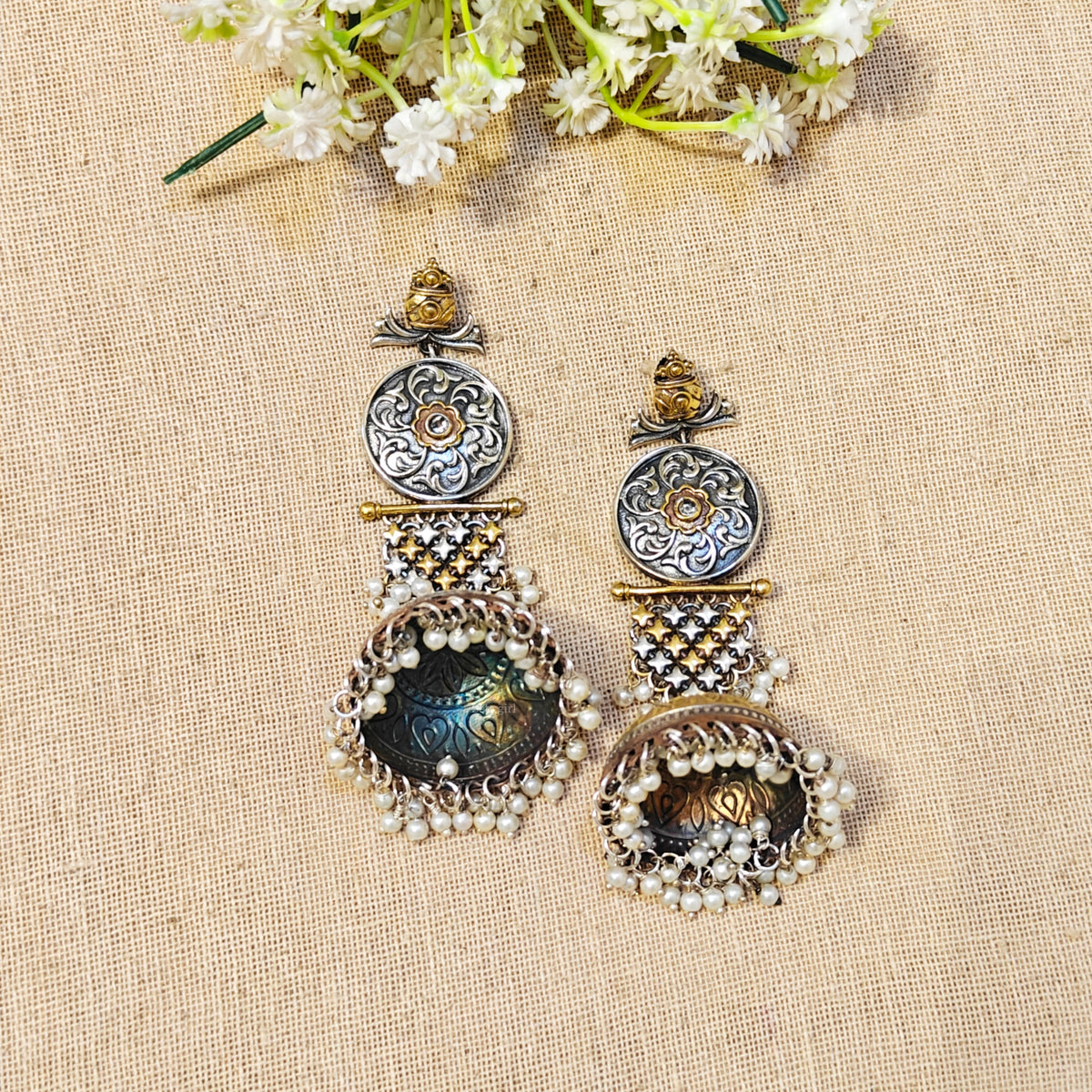 Ilara Silver Look Alike Dual Tone Earring