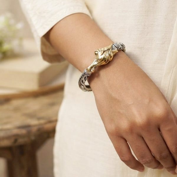 Gaira Silver Look Alike Dual Tone Kada