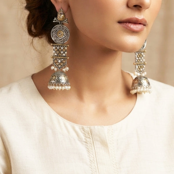 Ilara Silver Look Alike Dual Tone Earring