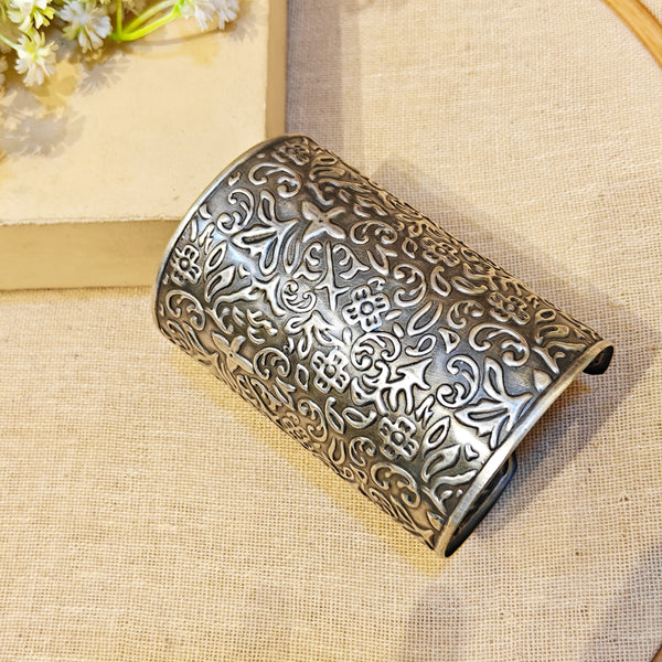 Dvani Silver Look Alike Oxidized Kada