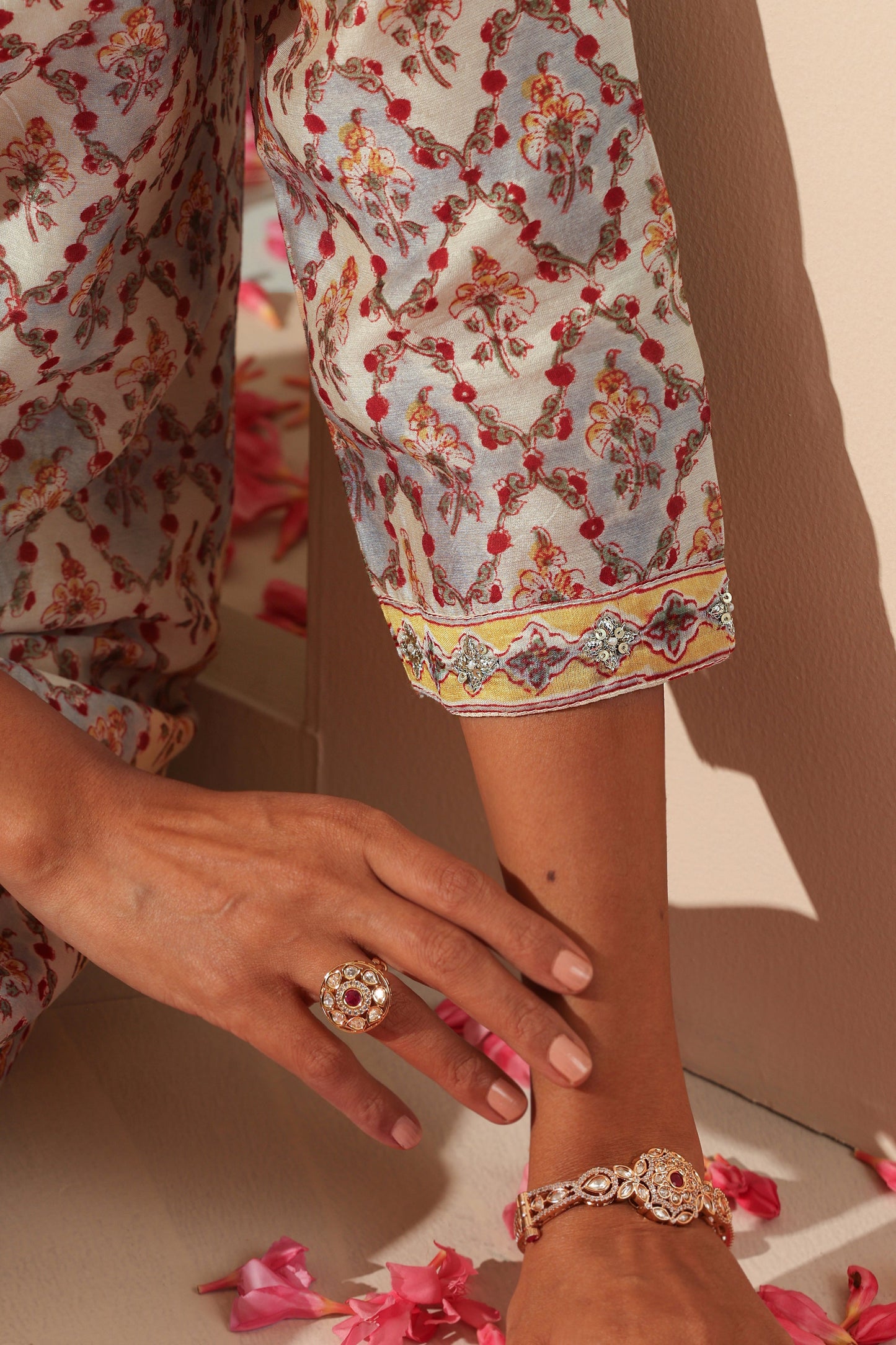 Murraya Ivory Gota Patti Embroidered Chanderi Kurta Set of 3