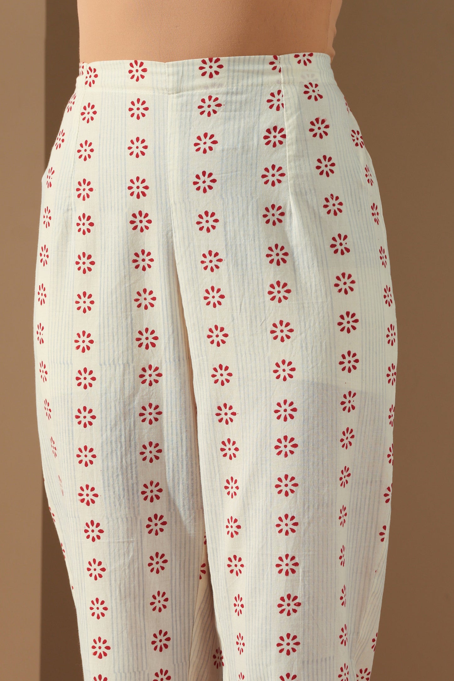 Murraya Ivory Gota Patti Embroidered Chanderi Kurta Set of 3