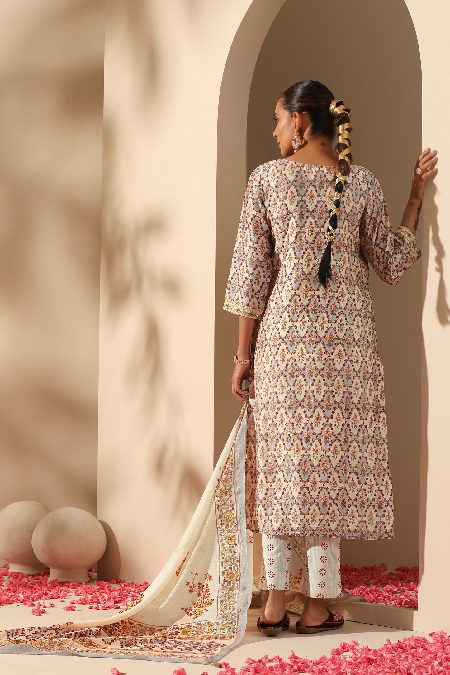 Murraya Ivory Gota Patti Embroidered Chanderi Kurta Set of 3