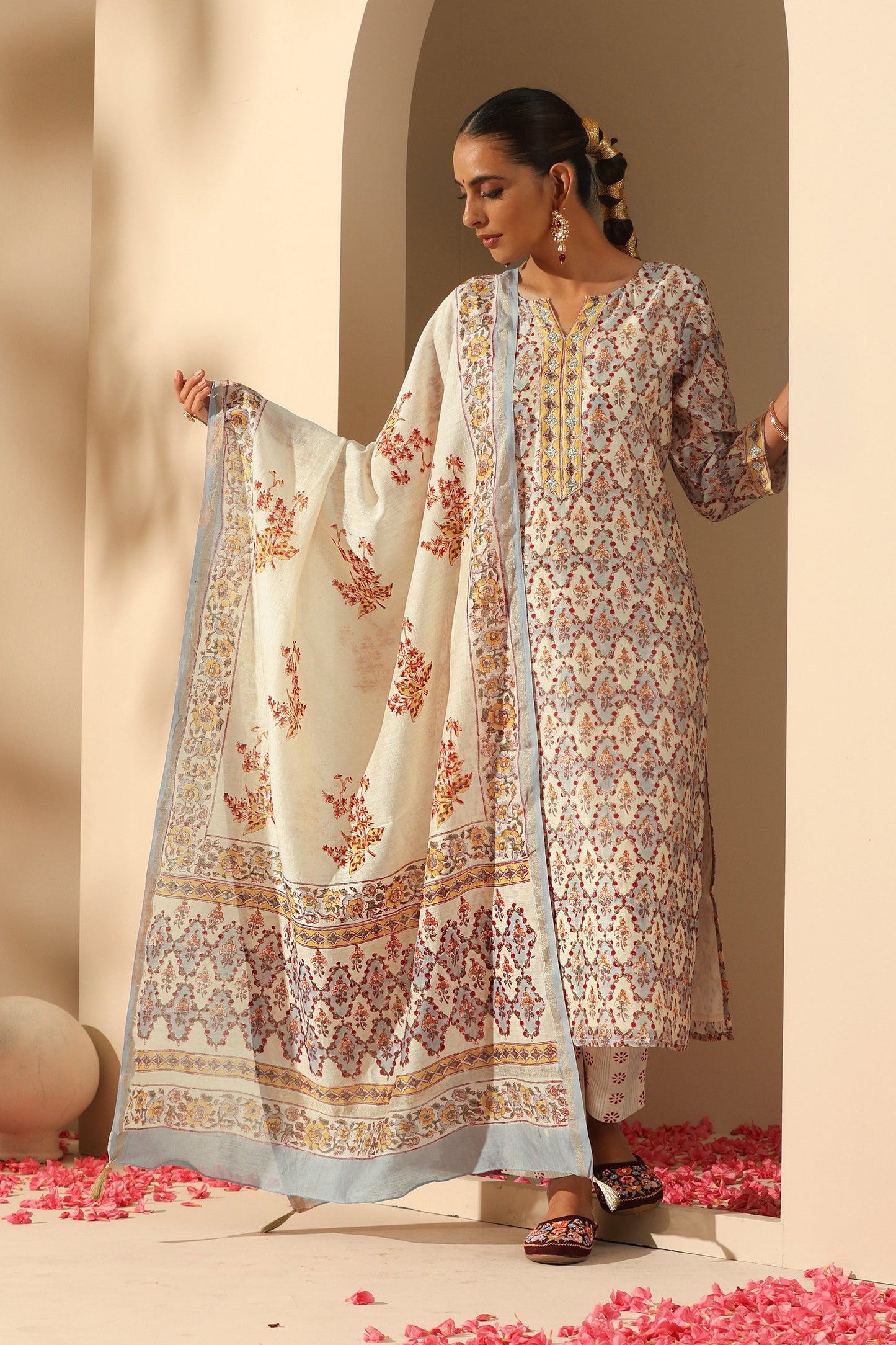 Murraya Ivory Gota Patti Embroidered Chanderi Kurta Set of 3