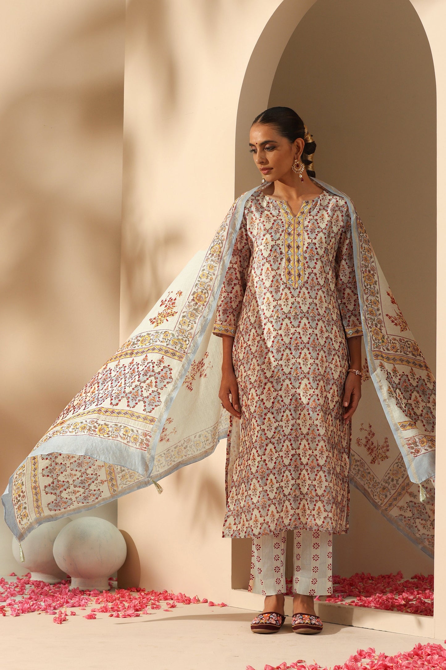 Murraya Ivory Gota Patti Embroidered Chanderi Kurta Set of 3