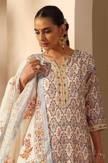 Murraya Ivory Gota Patti Embroidered Chanderi Kurta Set of 3