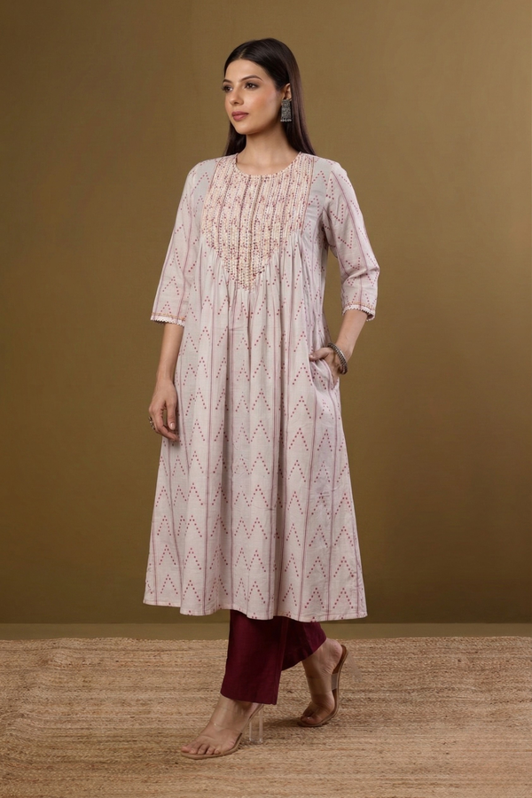 Ivory Zigzag Bloom Cotton Kurta With Pintuck Mc