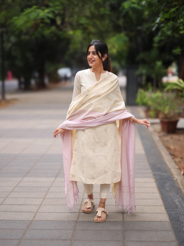 Studio Half White Cotton Kadambari Set