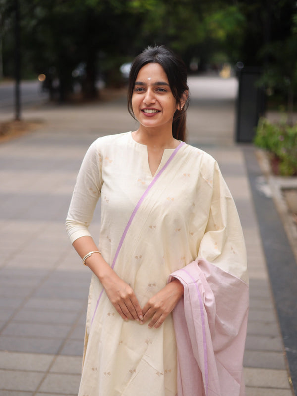 Studio Half White Cotton Kadambari Set