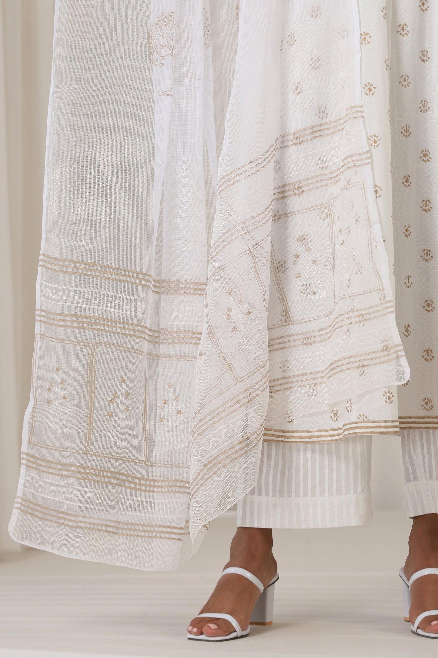 Murraya Stardust White Anarkali Set of 3