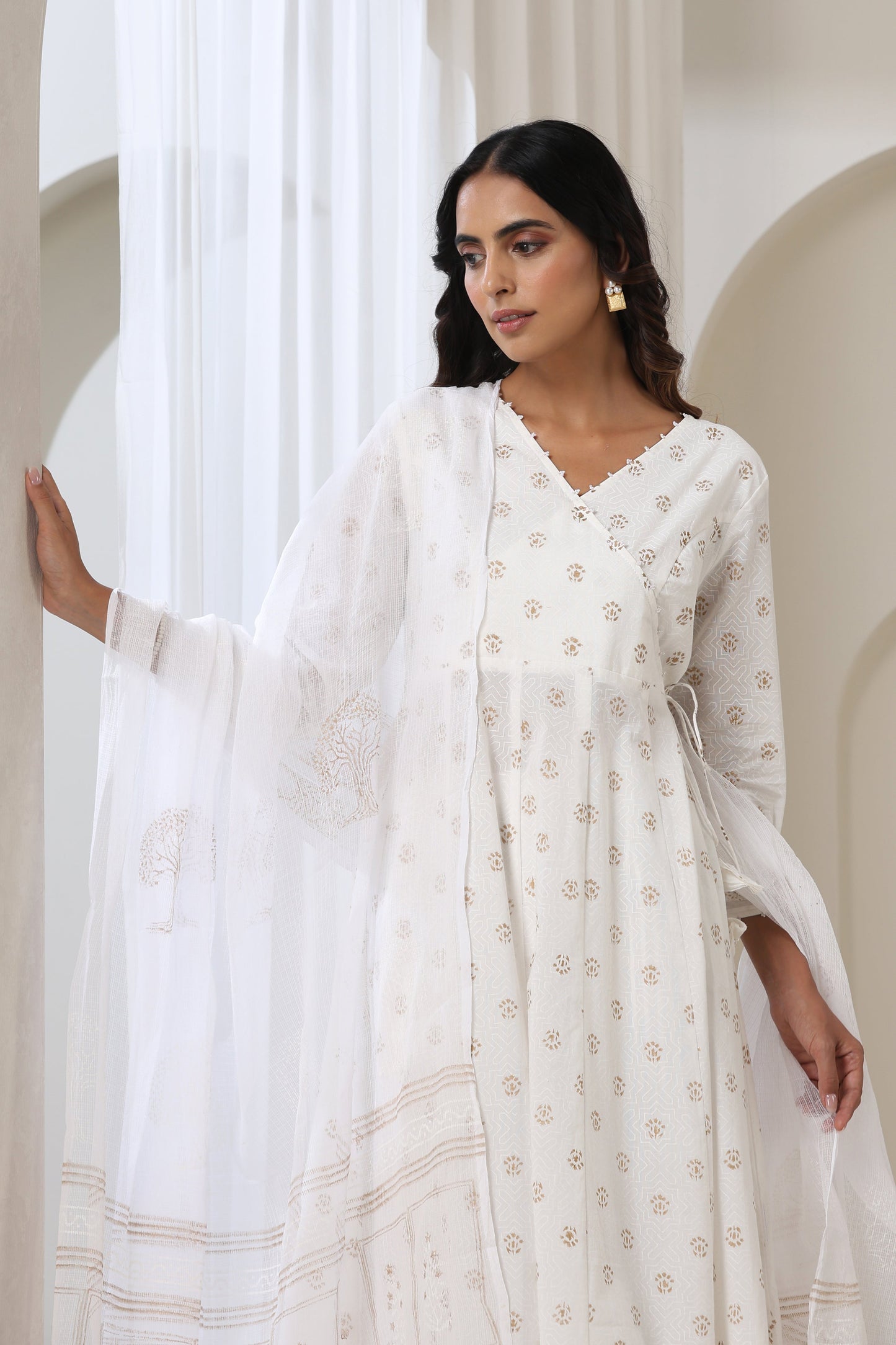 Murraya Stardust White Anarkali Set of 3