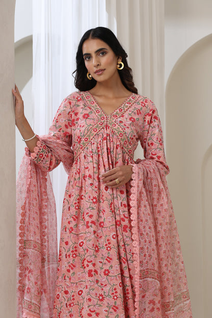 Murraya Blooming Peach Gathered Kurta Set of 3