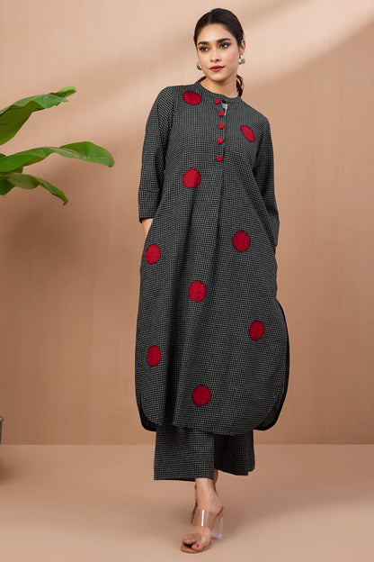 Maati Craft Ebony Boxes & Scarlet Circles Kurta Cotton Co-ord Set (set of 2)