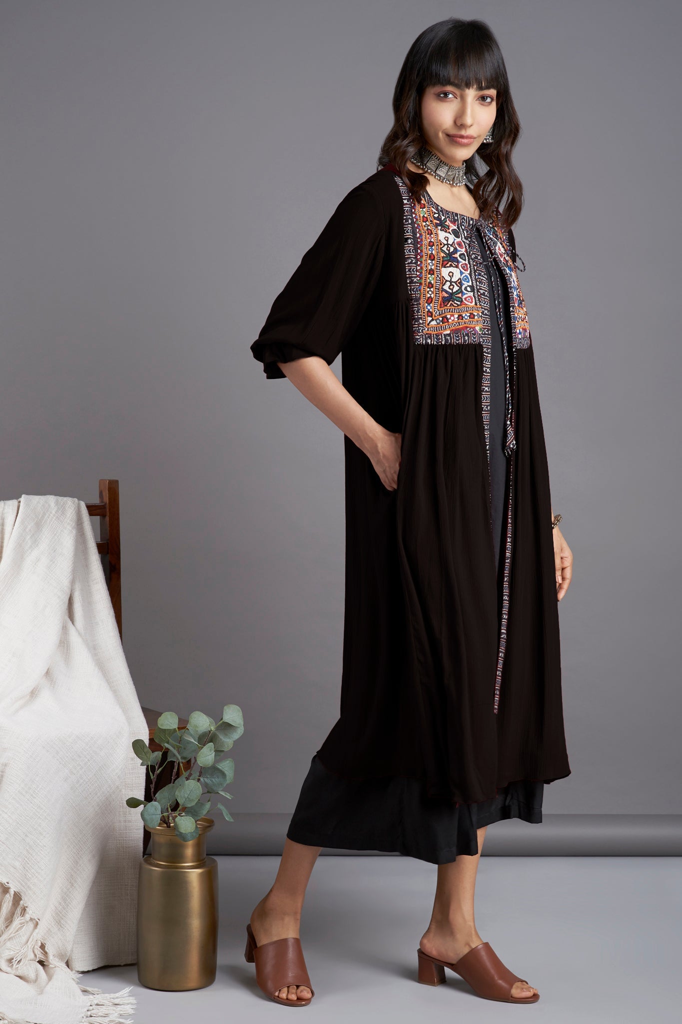 Maati Vintage Kutchi Yoke Jacket - Timeless Ebony & Many Mirrors