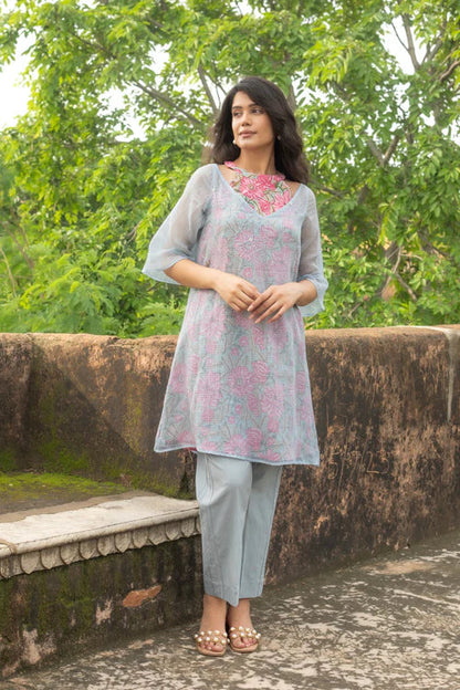 Naomi Kurta Set