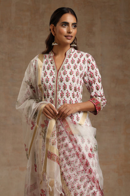Murraya Pink Poppy Kurta Set of 3
