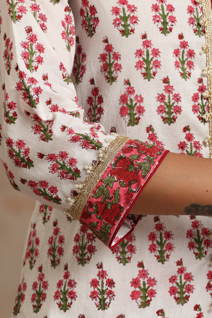 Murraya Pink Poppy Kurta Set of 3