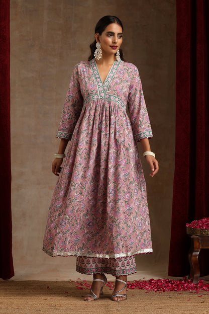 Murraya Lilac Bloom Embroidered Kurta Set of 3