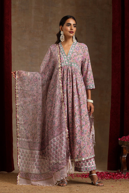 Murraya Lilac Bloom Embroidered Kurta Set of 3