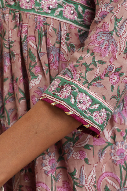 Murraya Lilac Bloom Embroidered Kurta Set of 3