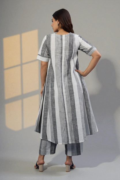 Maati  Co-Ord Set Ash Bands Modern Box Pleated Cotton Kurta & Pants