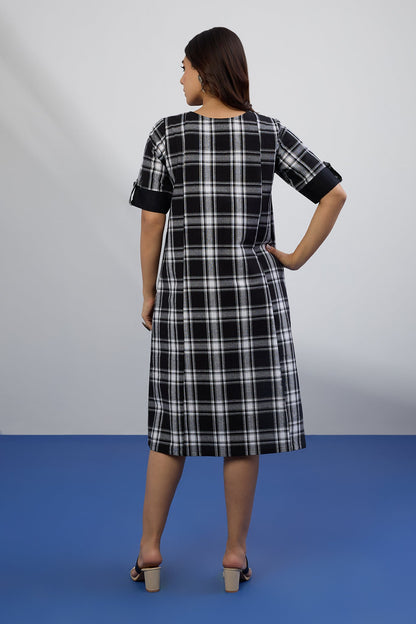 Eclipse Plaid Shift Dress With Pockets