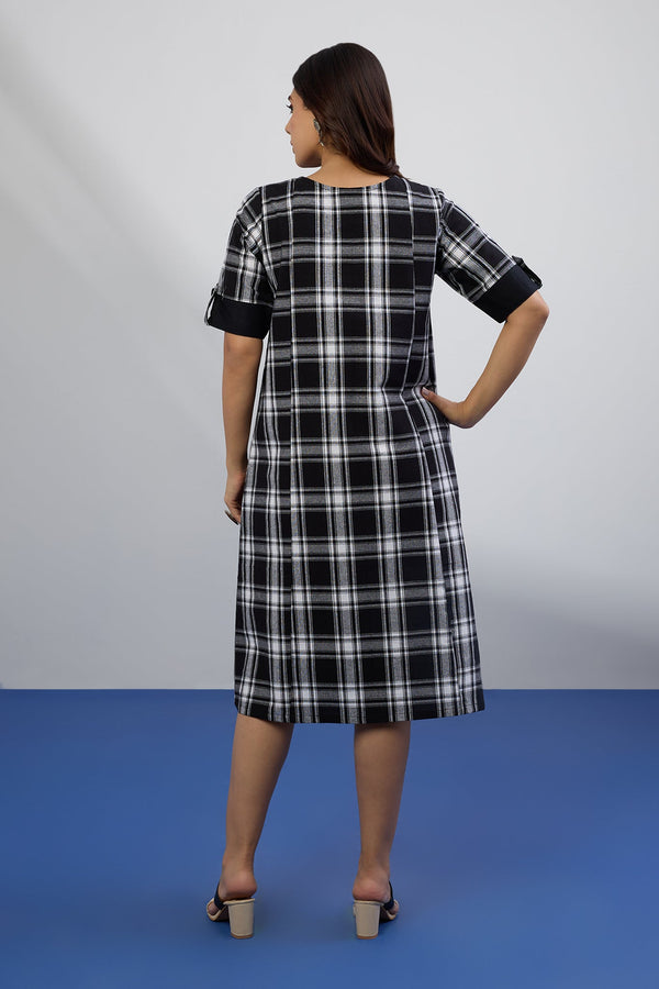 Eclipse Plaid Shift Dress With Pockets