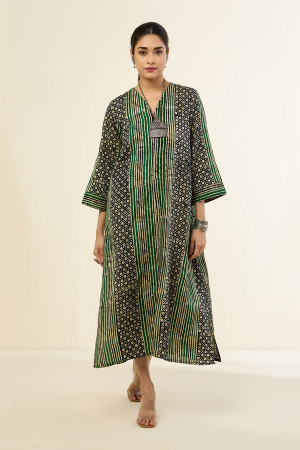 Maati  Emerald Noir Geometric Pattern Front Zipper A-Line Kurta