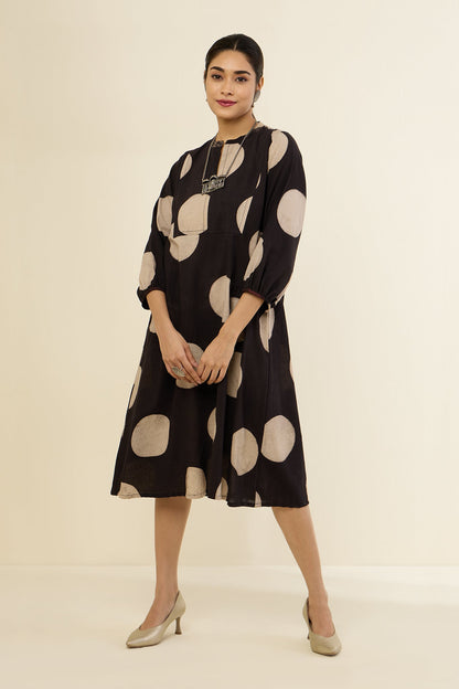 Maati Craft Noir Loops Dress With Patch Pocket